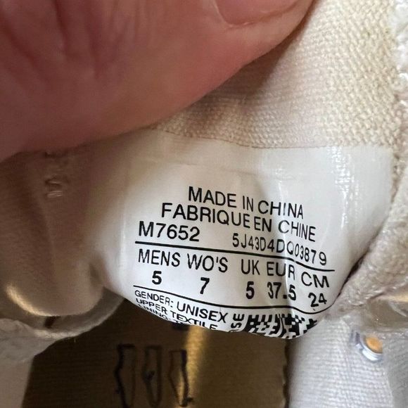 Womens Converse Chuck Taylor All Star Ivory Low Top Shoes Sneakers Size 7 M GUC - Picture 7 of 7